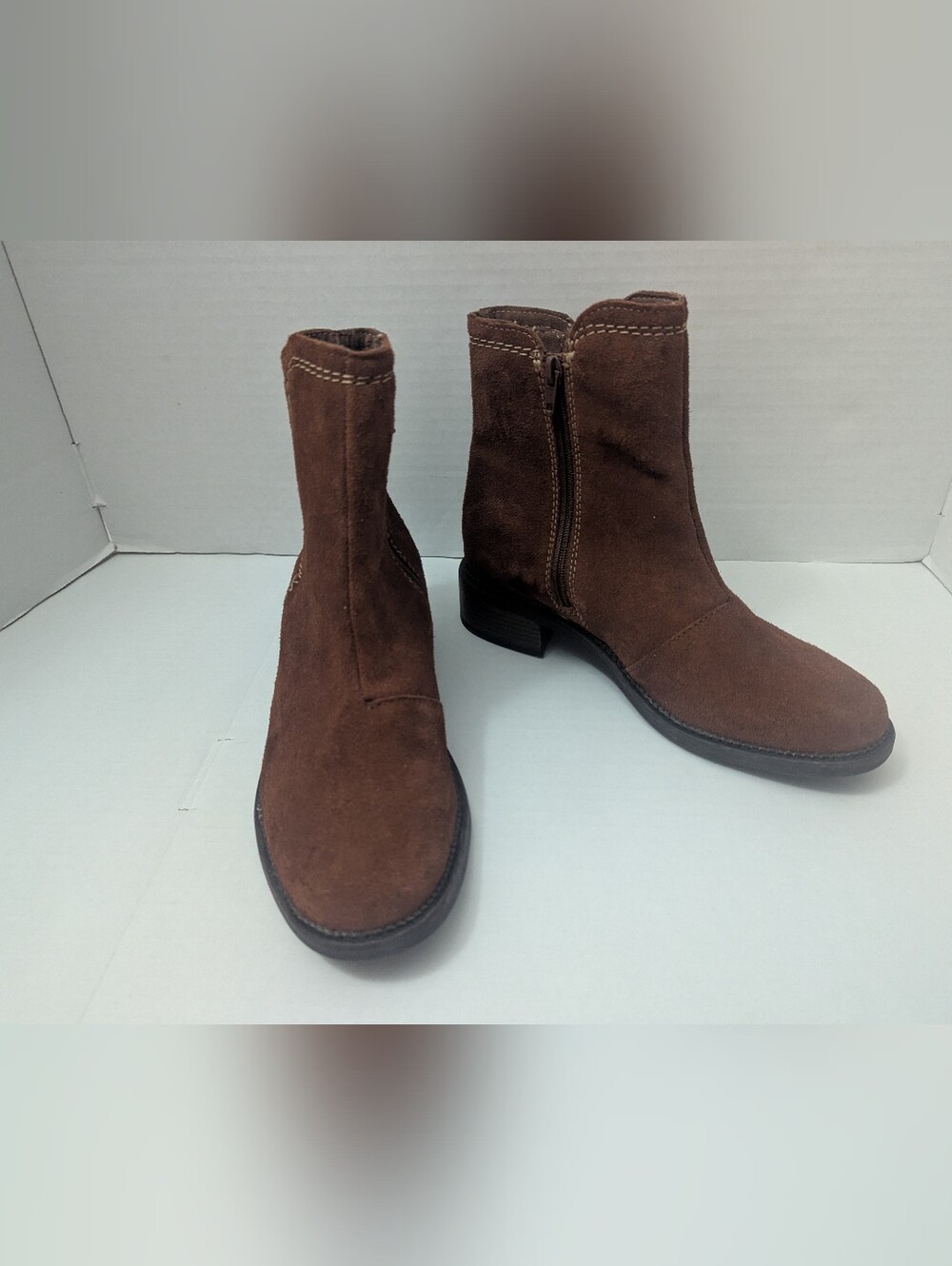 Clarks Collection Maye Zip Ankle Brown Suede Leather Boots Mid-Calf Size 8.5 US